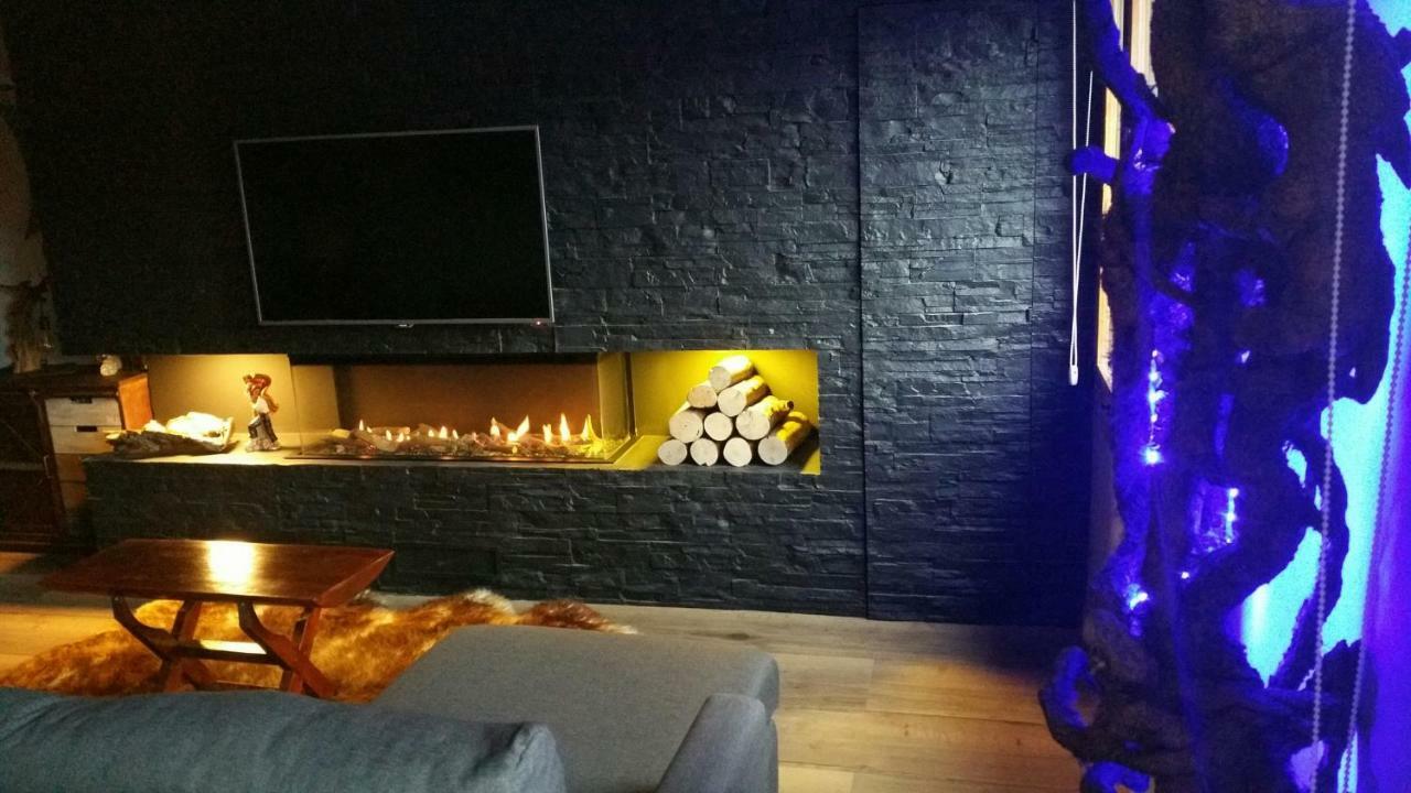 شقة Piso Diseno Rustico 4 Plazas Con Vistas Borredá المظهر الخارجي الصورة